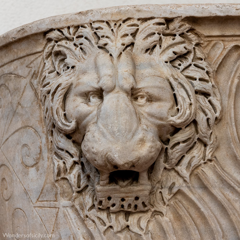 Lion on a marble sarcophagus