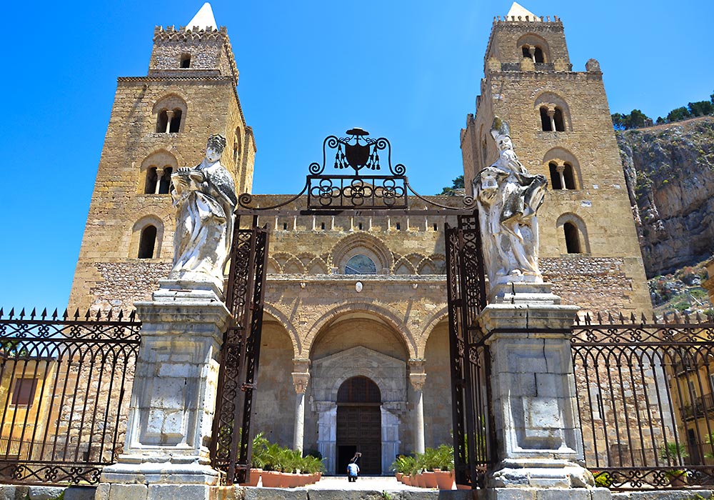 Risultati immagini per cefalù cattedrale?