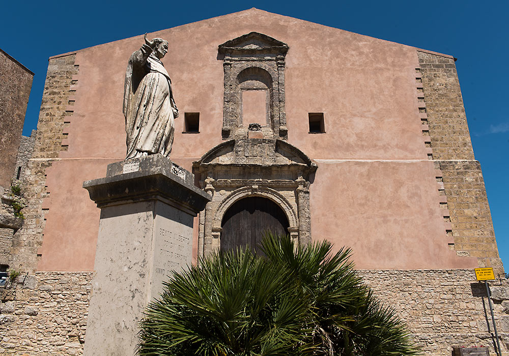 Blessed Albert (Beato Alberto) of Trapani in front of the church of San Giuliano, Erice
