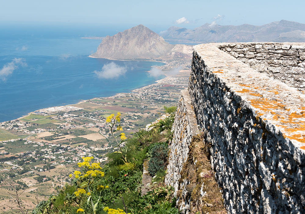 1000x700-Erice-castello-view-MtCofano-20150509-trapani_8723.jpg