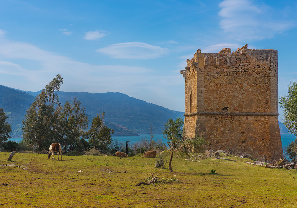 Watch tower, probably 16th century, on SS113 some kilometres from Cefalù, Sicily