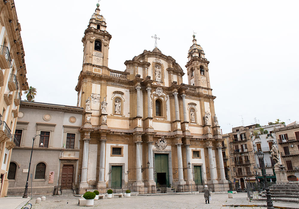 The large church of San Domenico in Piazza San Domenico