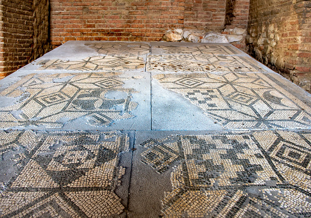 C2 Mosaic floor. via Cappuccini, Taormina