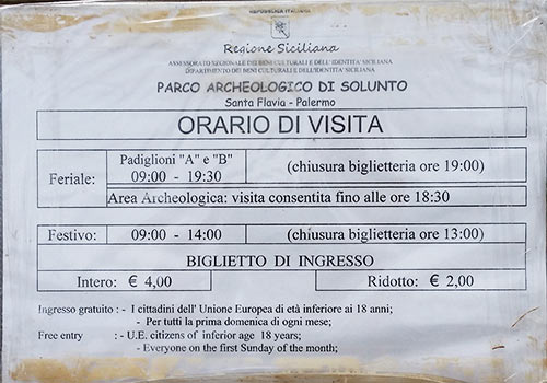 Opening hours (Orario di visita) at Solunto Archeological Park.