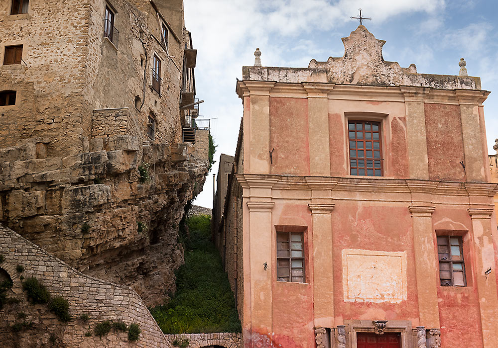 Piazza Duomo, Caccamo