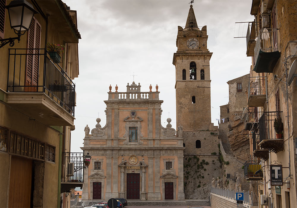 Piazza Duomo, Caccamo