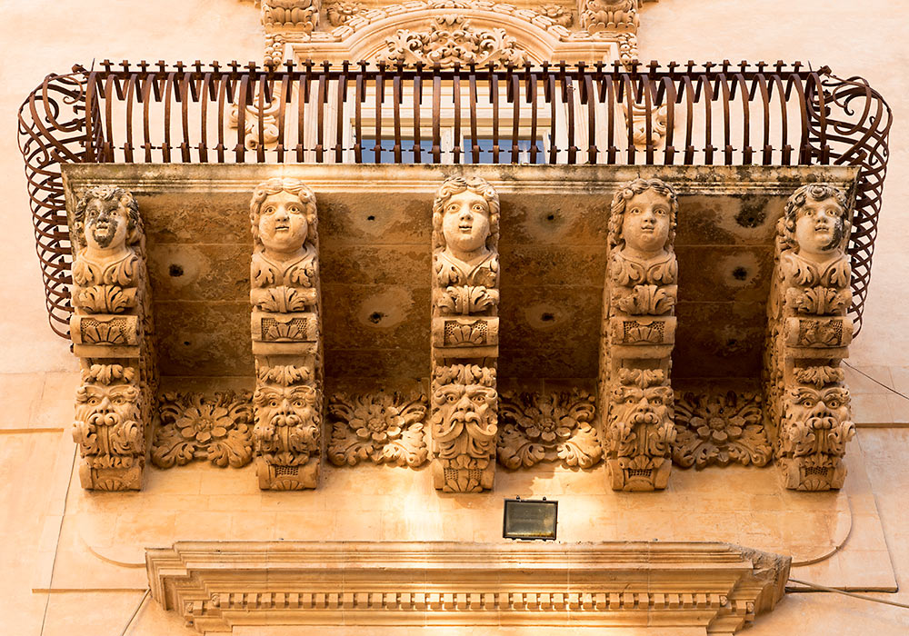 Baroque balcony in Noto