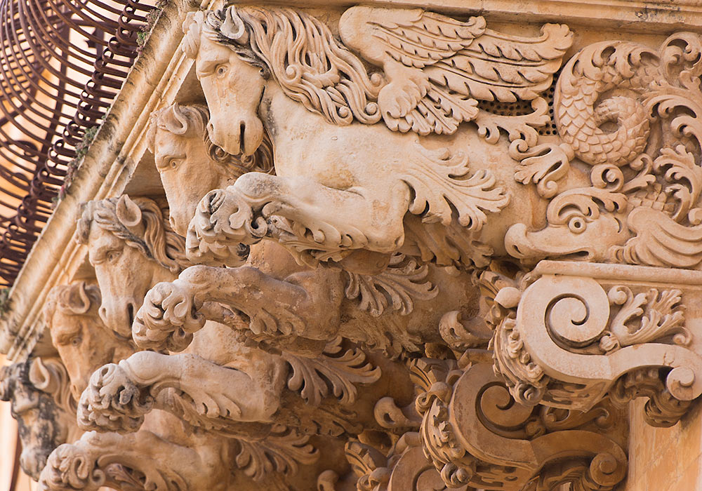 balcony on Palazzo Nicolaci in Noto