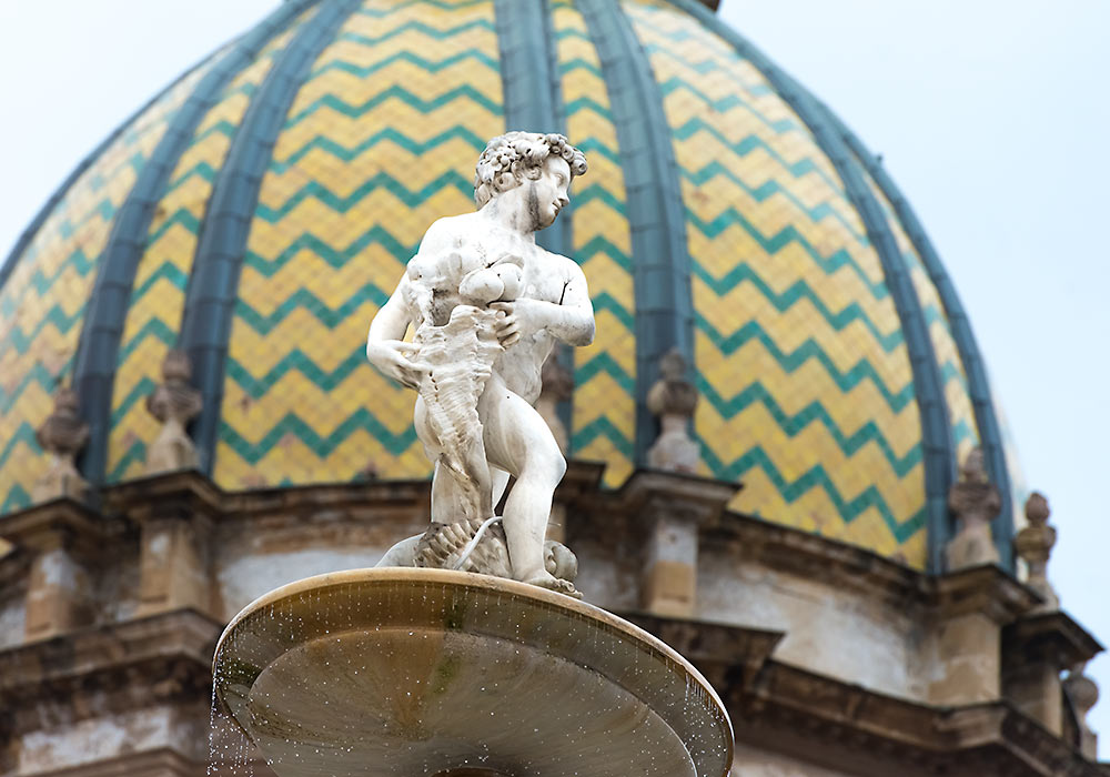 Fontana Pretoria: Fontana della Vergogna (Fountain of Shame)