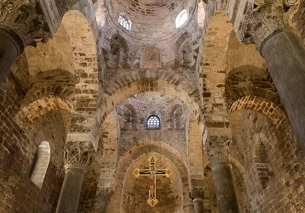 San Cataldo interior