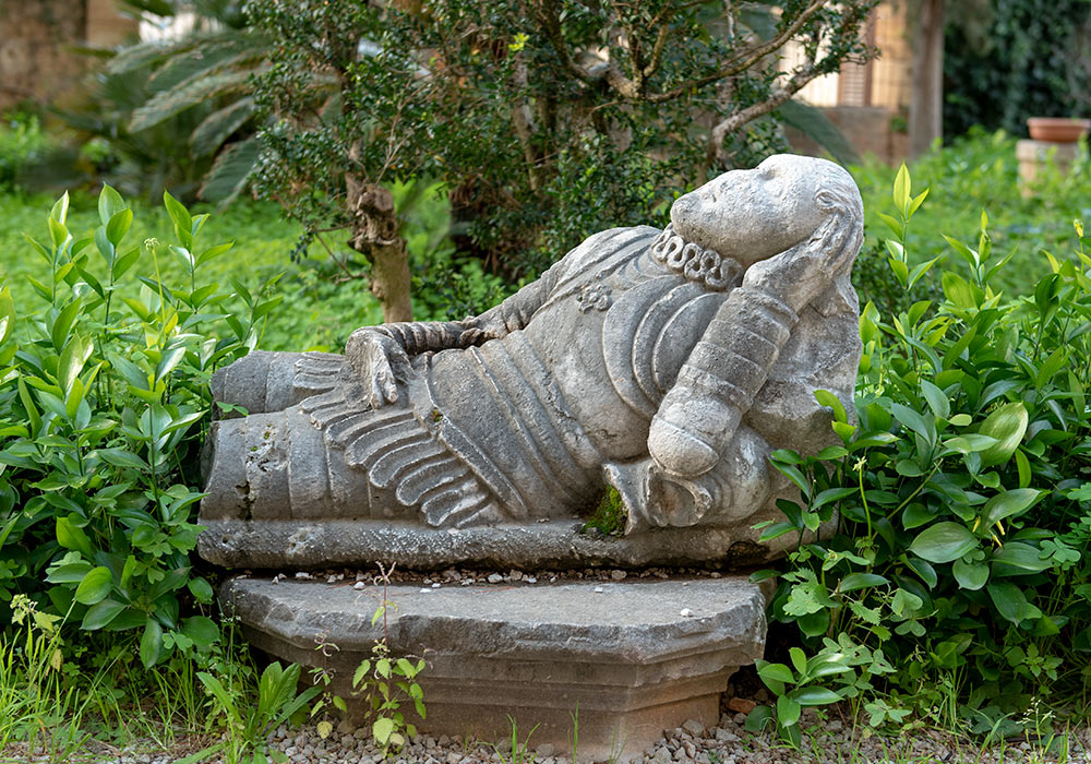 Villa Palagonia statue