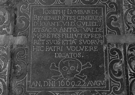 Tomb, Chiesa di S Giuliano, Erice, Sicilia