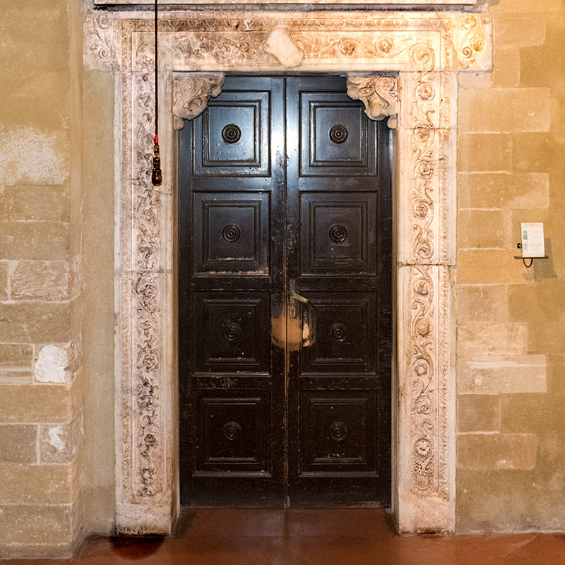 Portal in La Magione, Palermo